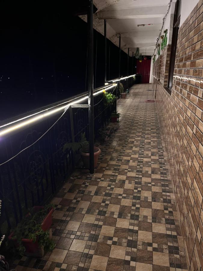 Sunrise View Homestay Kasauli Extérieur photo